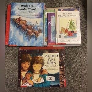 NEW 15 Scholastic Christmas kids books.